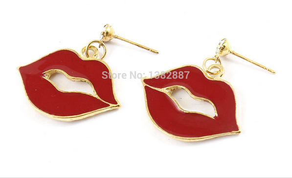 Women Red Lip Shaped Pierced Ear Nail Stud Earrings Earbobs Pair